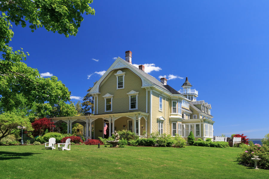 Exterior shot of Captain Nickels, Maine Coast Bed and Breakfast 